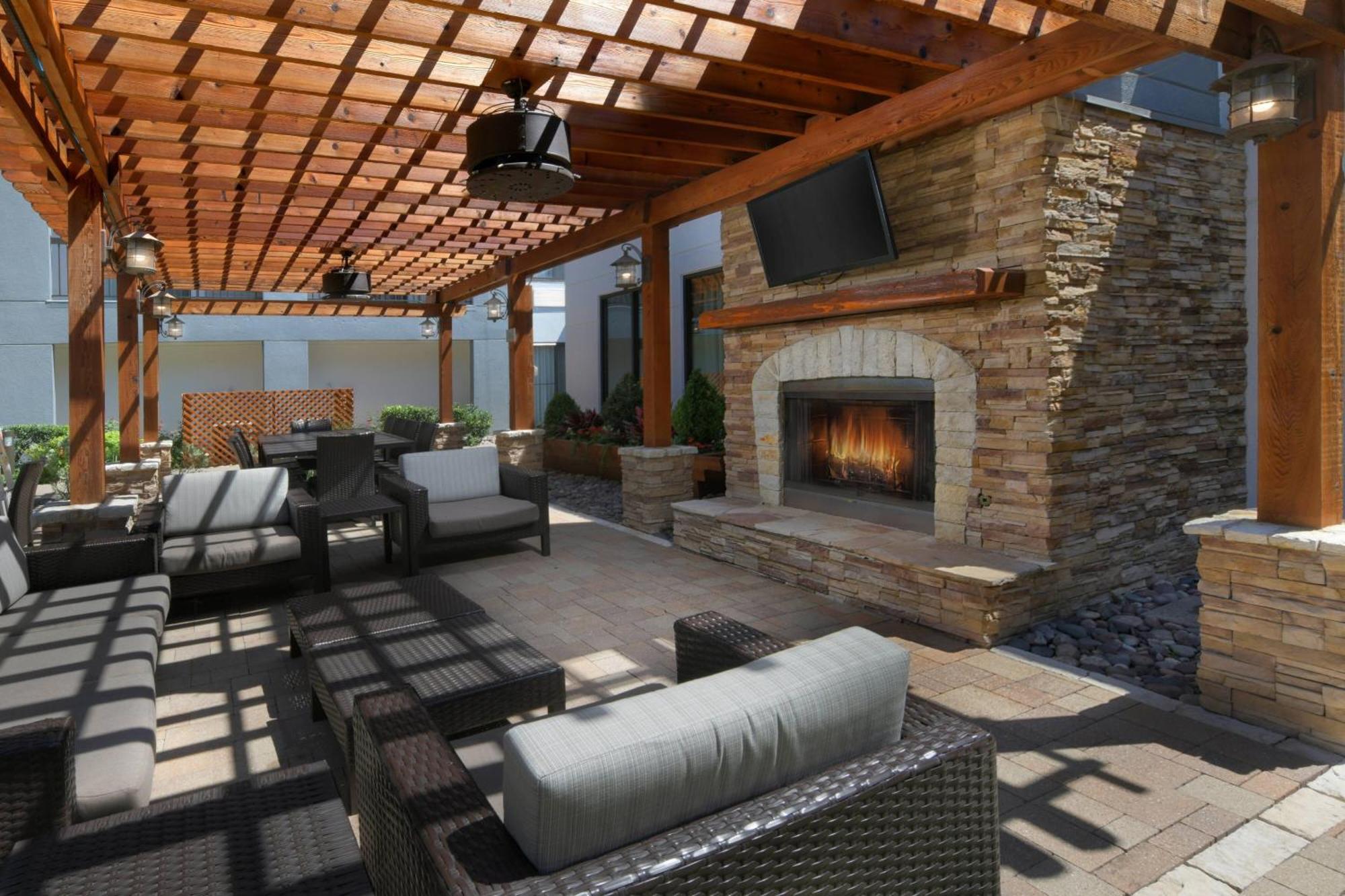 Courtyard By Marriott Dallas Dfw Airport North/Irving Exteriör bild